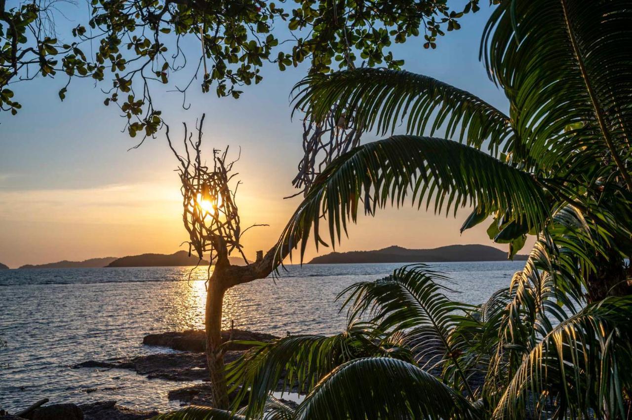 Banana Sunset - Bar & Bungalows Koh Mak Esterno foto