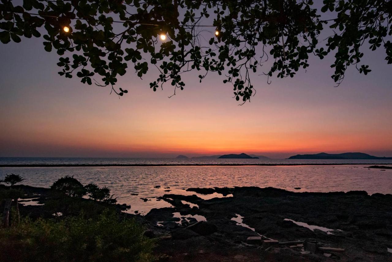 Banana Sunset - Bar & Bungalows Koh Mak Esterno foto